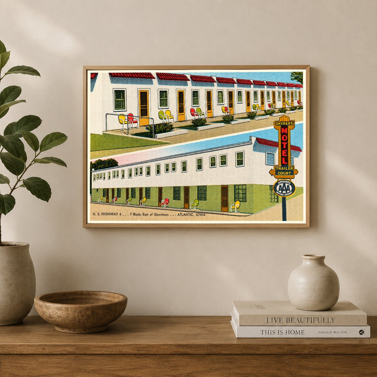 Atlantic, IA: Snyder's Motel, U. S. Highway 6... 7 blocks east of downtown... Atlantic