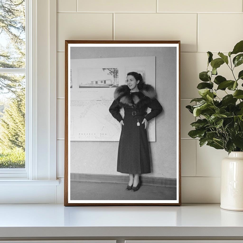 1936 Vintage Mannequin Coat from Jersey Homesteads Factory - Available at KNOWOL