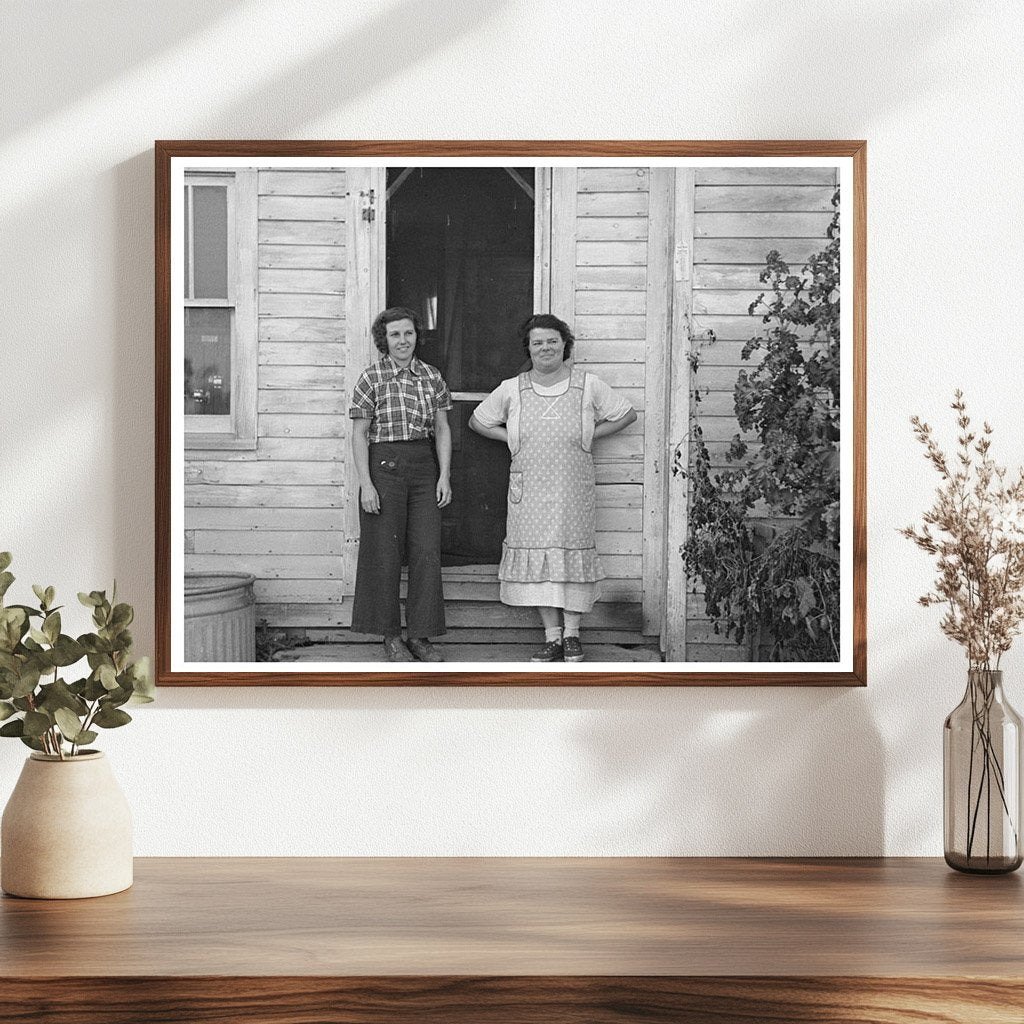 1937 Vintage Image Pioneer Farmer Family Little Fork Minnesota - Available at KNOWOL