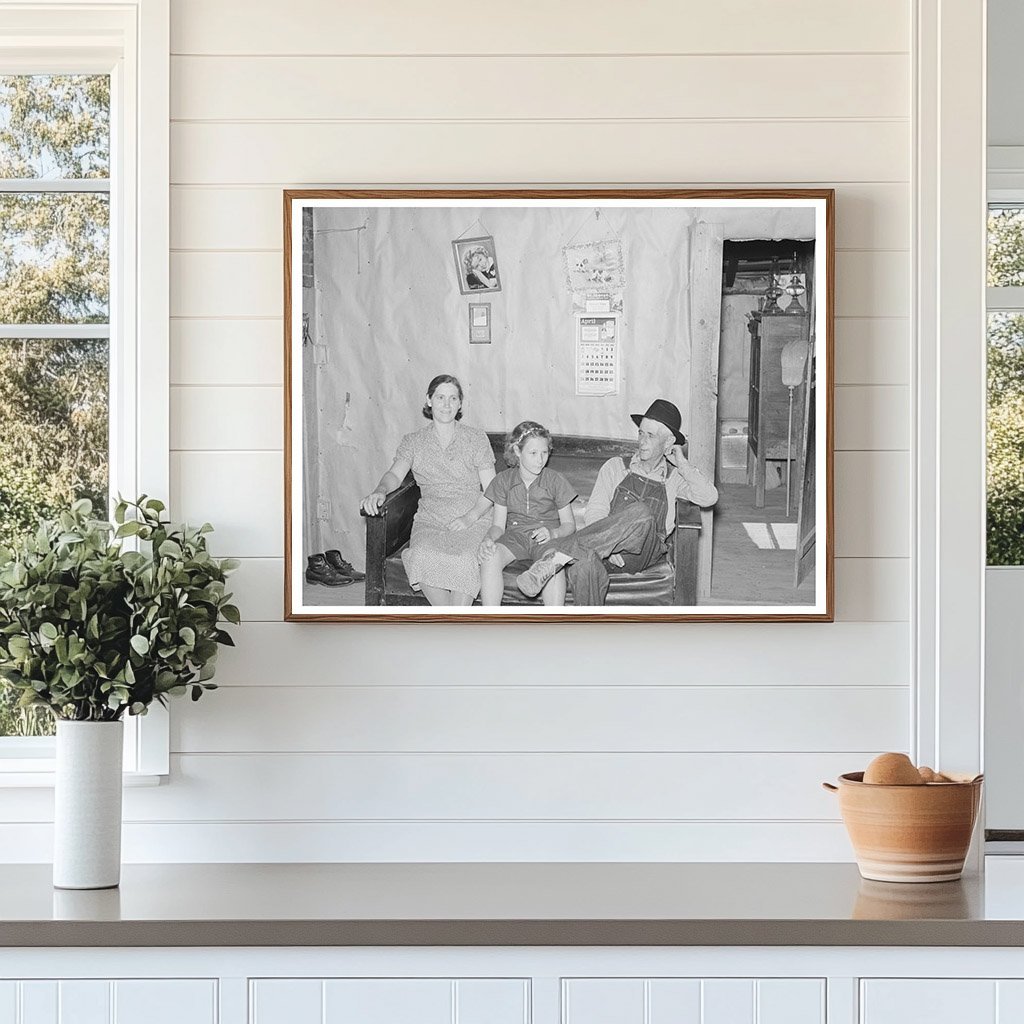 1938 Sharecroppers Family in Missouri Shack Home - Available at KNOWOL