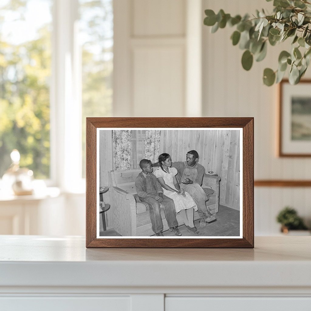 1939 Family Life at Sabine Farms Marshall Texas - Available at KNOWOL