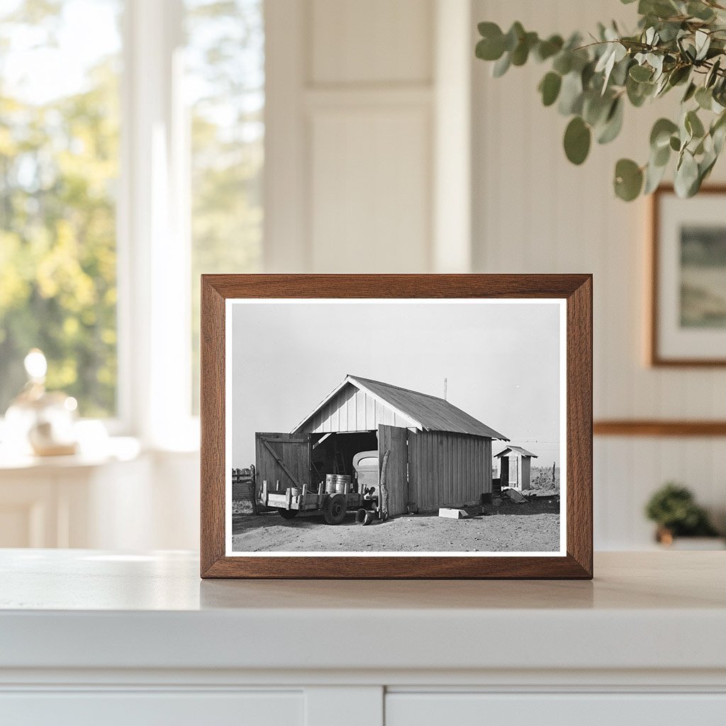 1939 Image of Living Conditions in Hidalgo County Texas - Available at KNOWOL