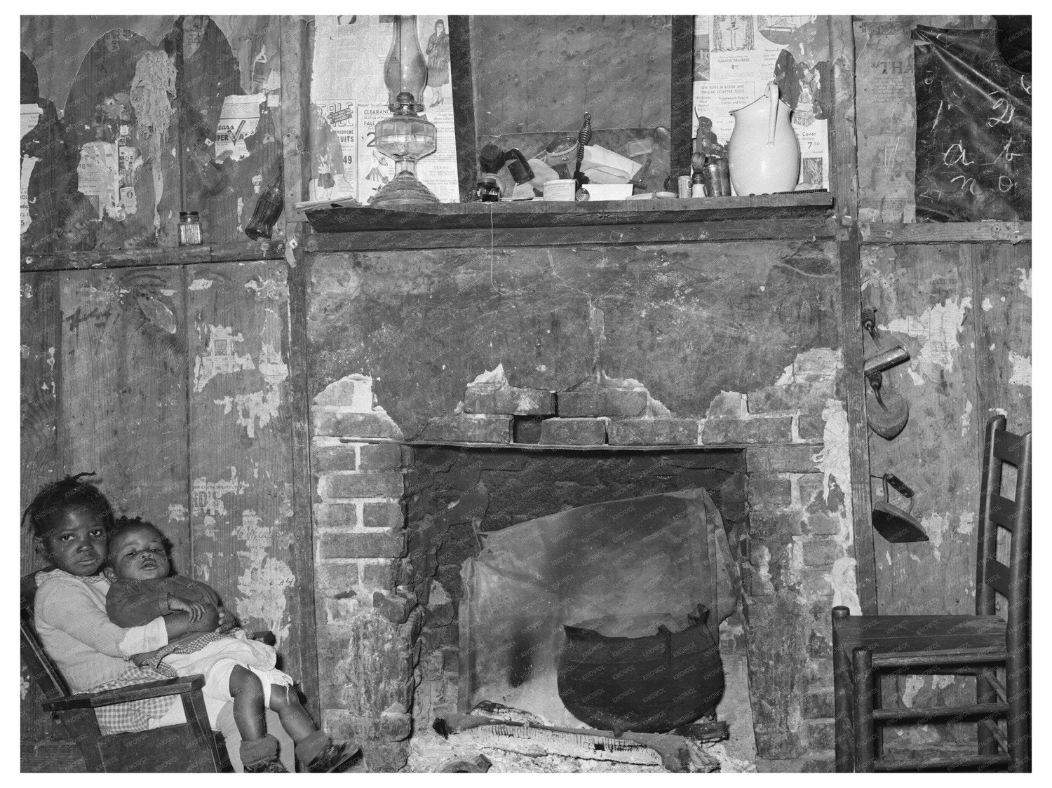 1939 Interior of Sharecroppers Cabin Louisiana - Available at KNOWOL