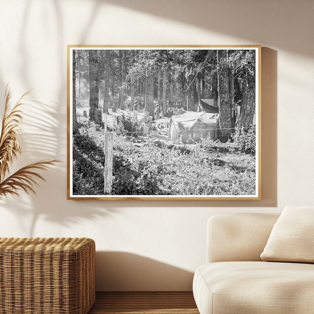 1939 Vintage Auto Camp with Bean Pickers in Oregon - Available at KNOWOL