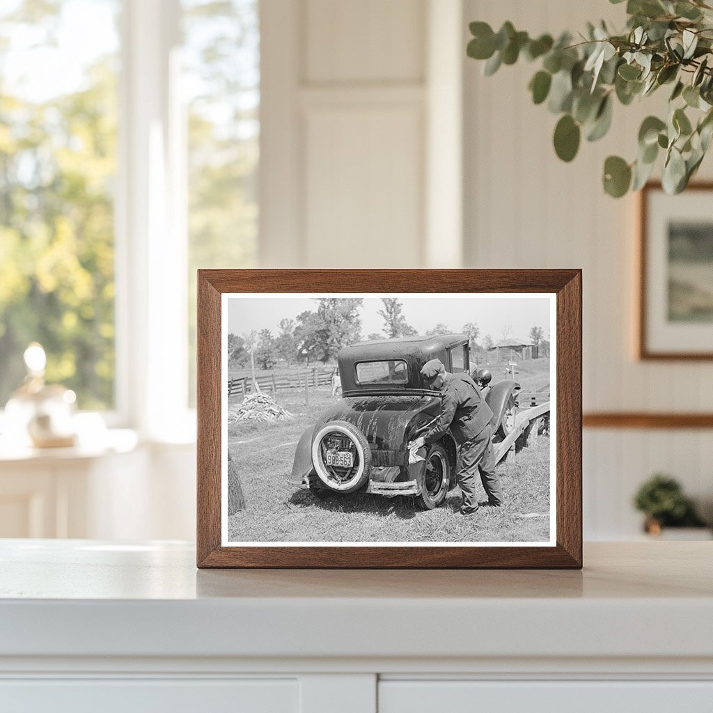 1939 Vintage Car Wash in San Augustine Texas - Available at KNOWOL