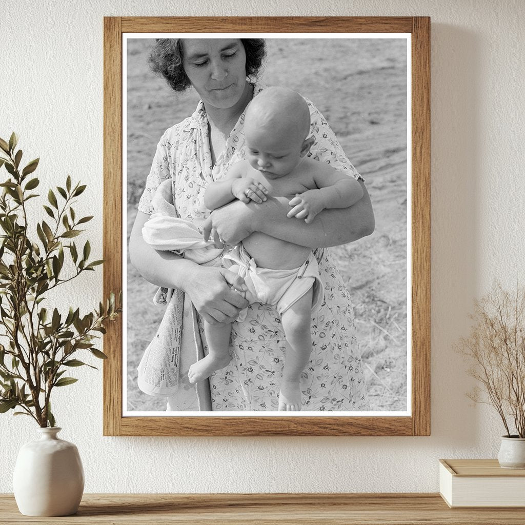 1939 Vintage Hop Pickers Family in Oregon Growers Camp - Available at KNOWOL