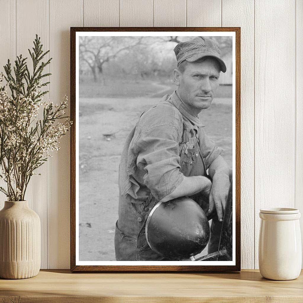 1939 Vintage Photo of White Migrant Worker in Texas - Available at KNOWOL