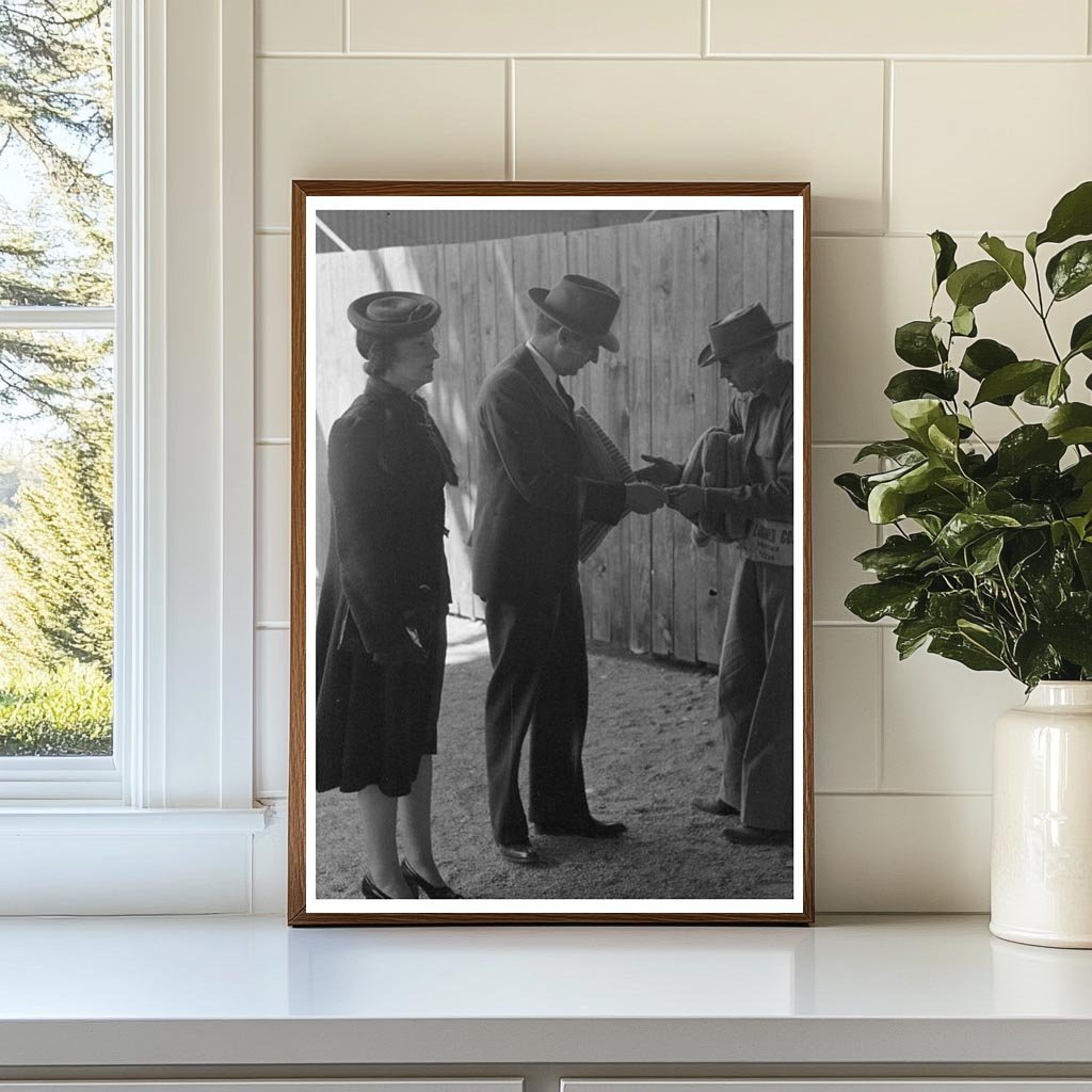 1940 San Angelo Rodeo Cushion Vendor Vintage Photo - Available at KNOWOL