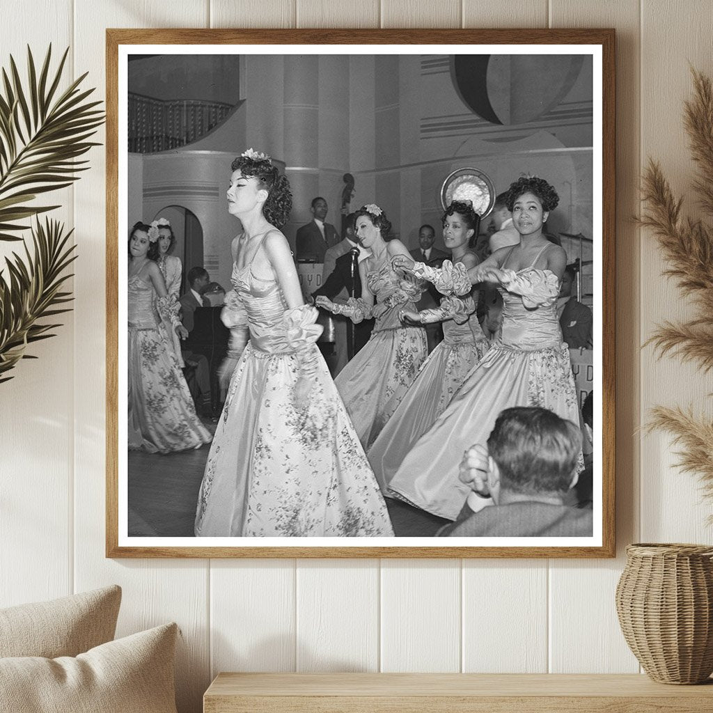 1941 Chicago Cabaret Floor Show Vintage Image - Available at KNOWOL