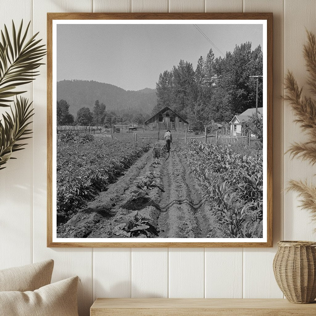 1942 Vintage Black and White Oregon Garden Image - Available at KNOWOL
