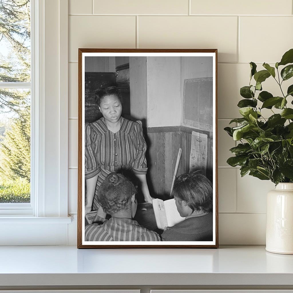 1944 Rural School in Creek County Oklahoma with African American Students - Available at KNOWOL