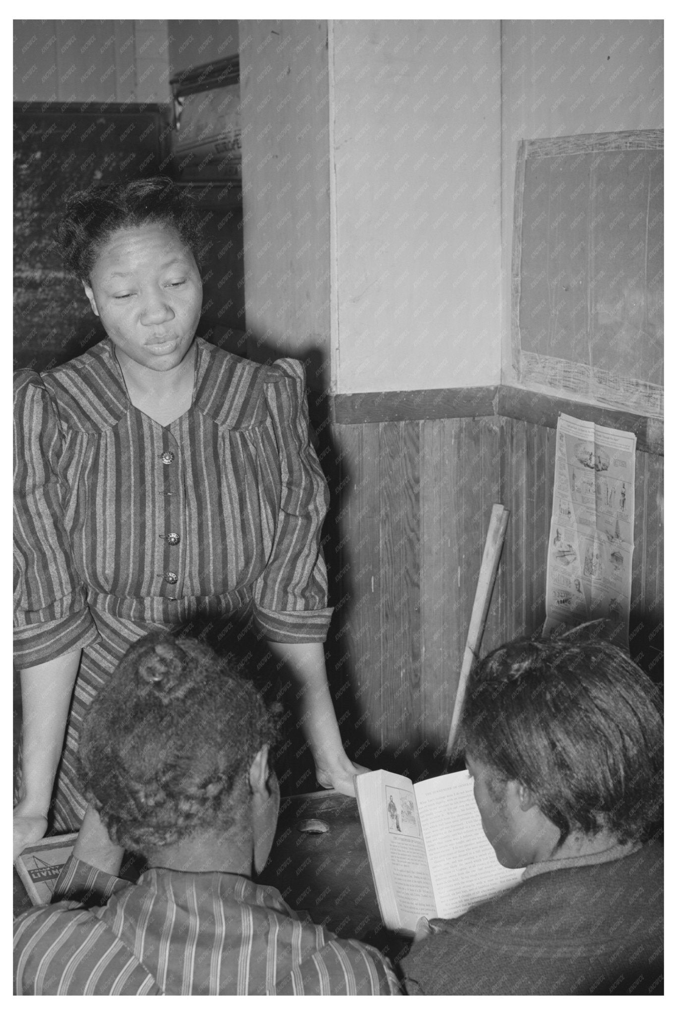 1944 Rural School in Creek County Oklahoma with African American Students - Available at KNOWOL