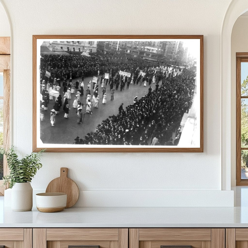 1915 New York Womens Suffrage Parade Scene