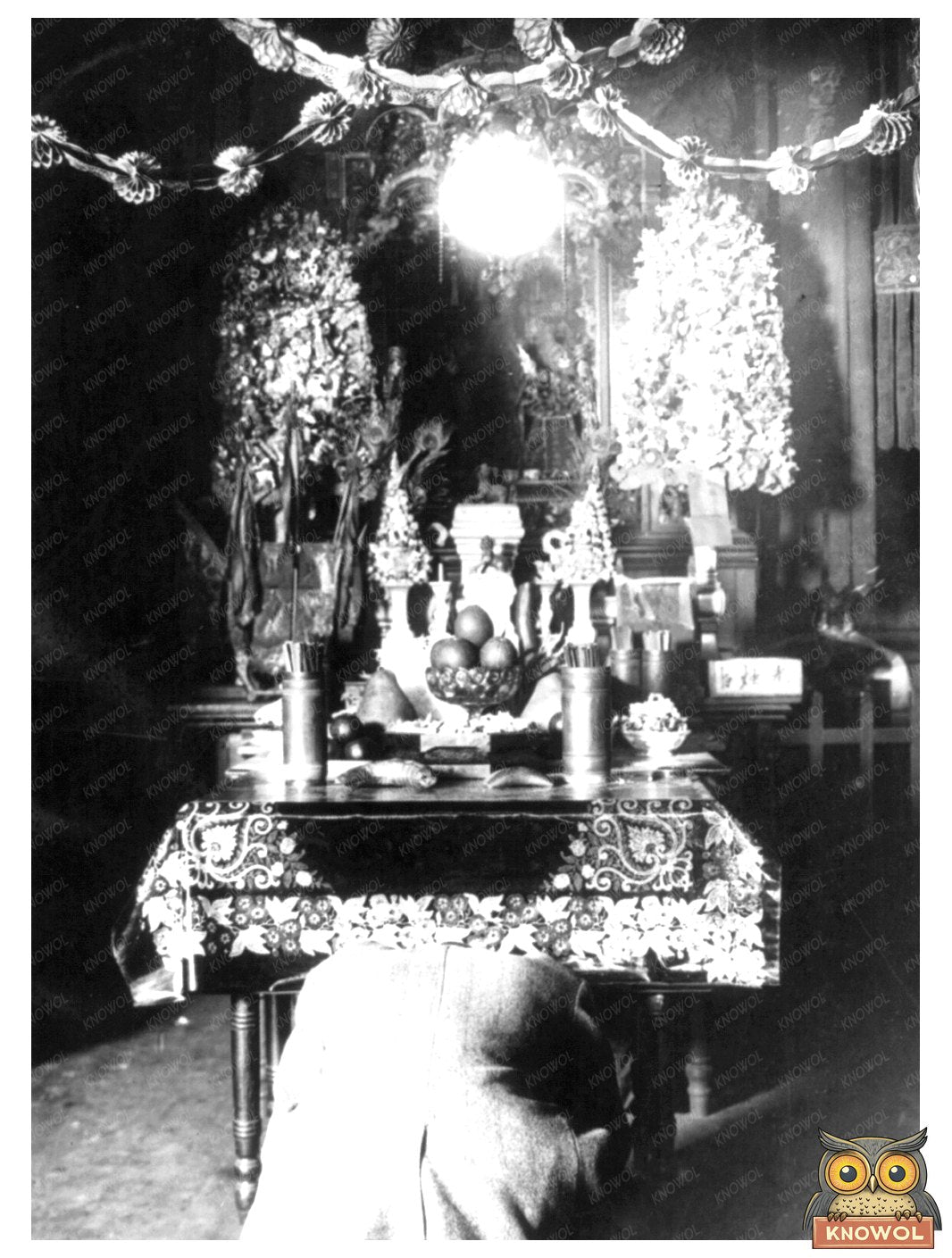 1911 Joss House Altar: A Glimpse of Chinatown Spirit