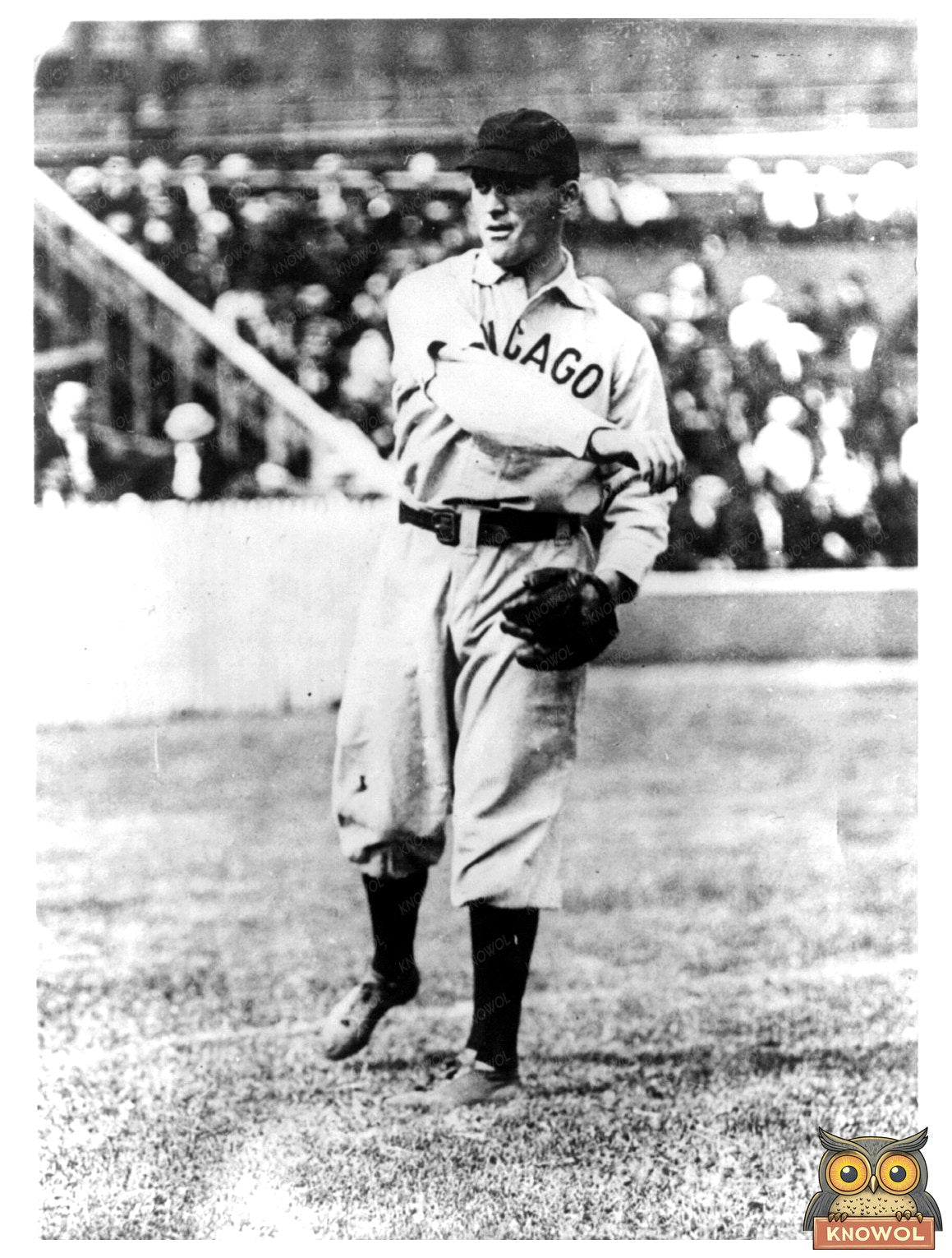 1906 Polo Grounds: Chicago NLs Star Outfielder