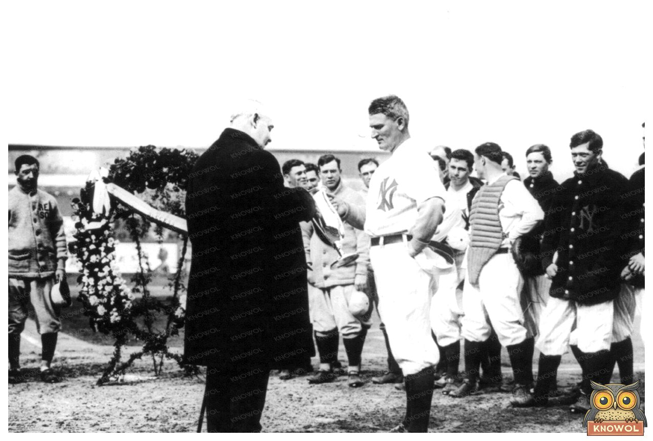 1912 Yankees Honor: Award Ceremony in Baseball History