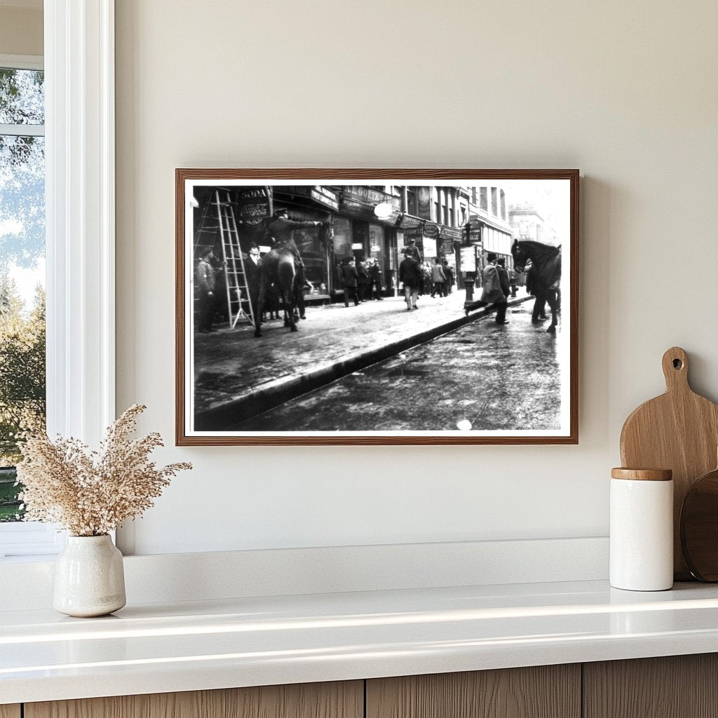 1908 Mounted Police Clear Broadway Sidewalks