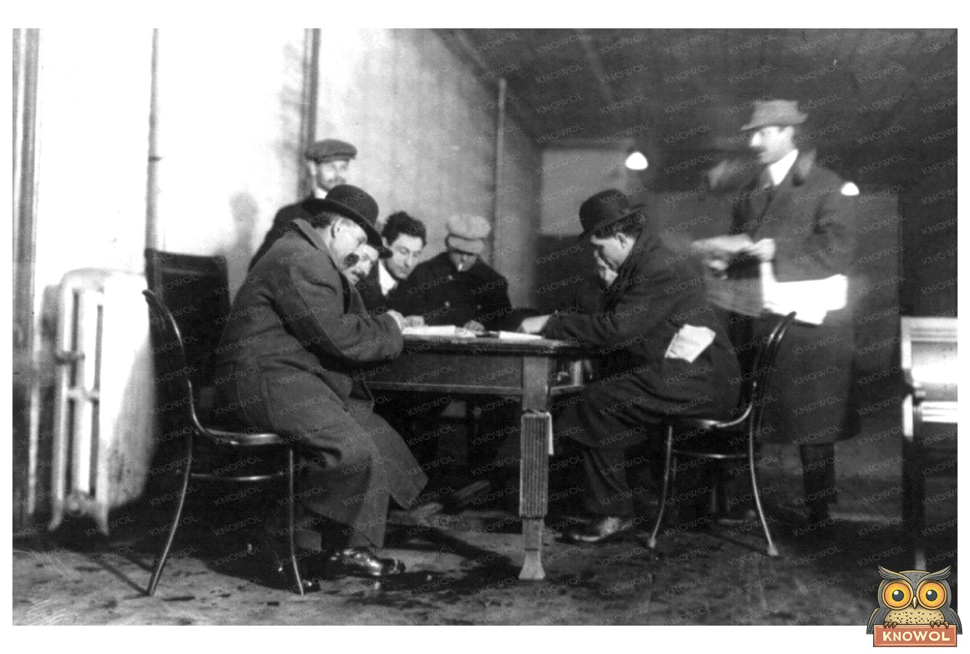 1914 NYC Unemployment Bureau Registration Scene
