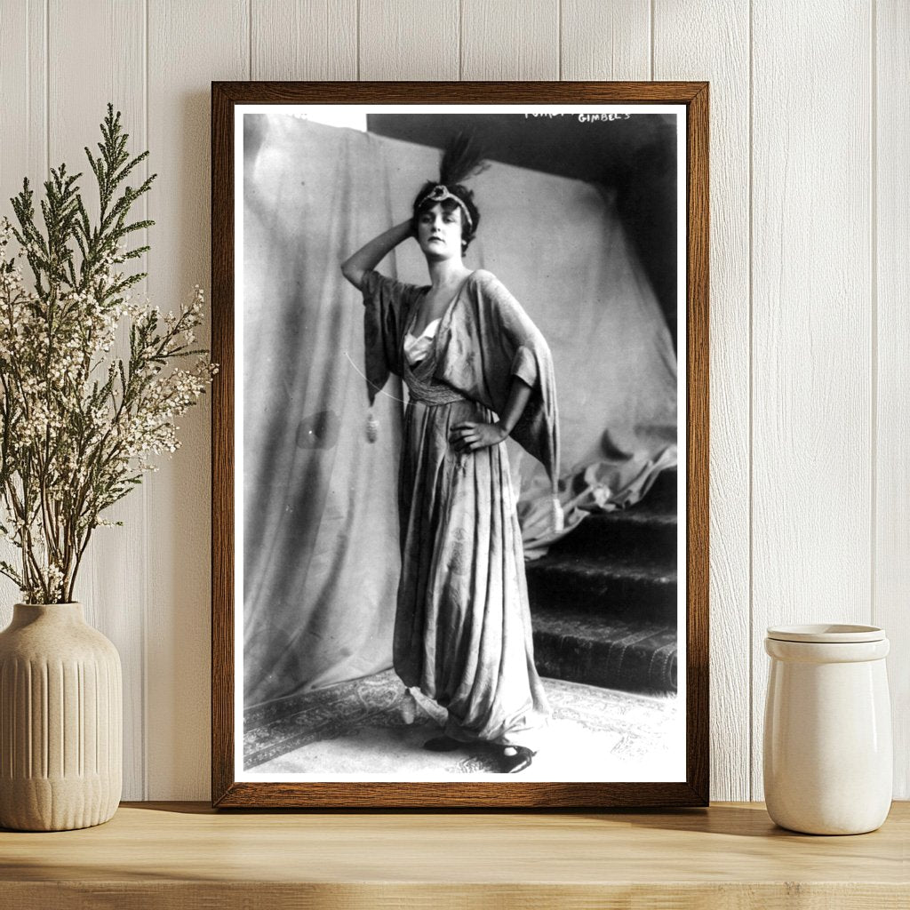 Elegant 1914 Poiret Fashion Model at Gimbels NYC