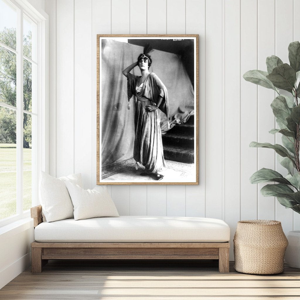 Elegant 1914 Poiret Fashion Model at Gimbels NYC