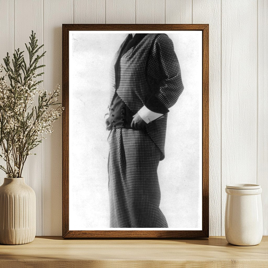 Elegant 1914 Poiret Check Suit: A Fashion Revolution