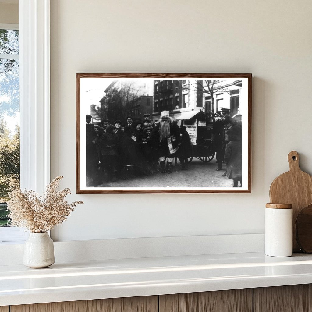 1890s NYC Santa Spreads Holiday Cheer to Children