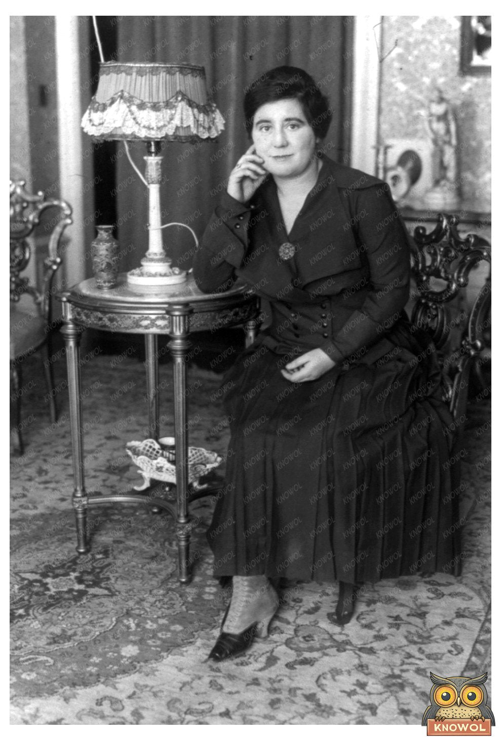 Captivating Portrait of Early 20th Century Singer Amy Castle