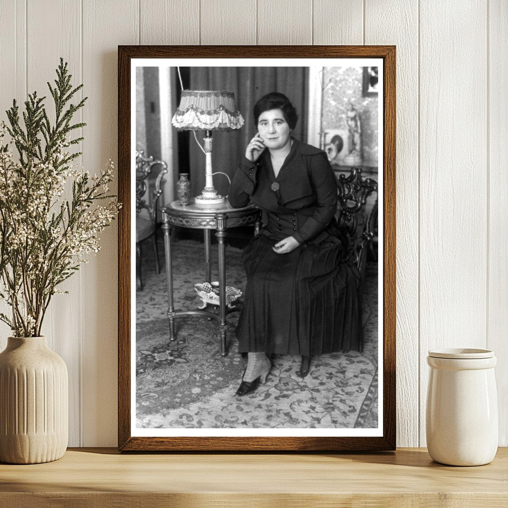 Captivating Portrait of Early 20th Century Singer Amy Castle
