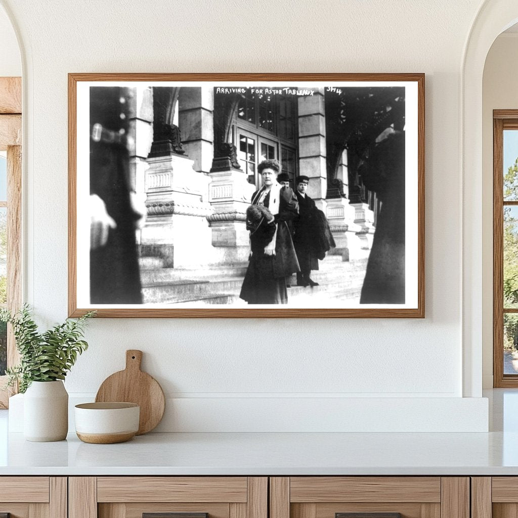 Elegant Arrival: Mrs. Livermore at 1914 Astor Tableaux