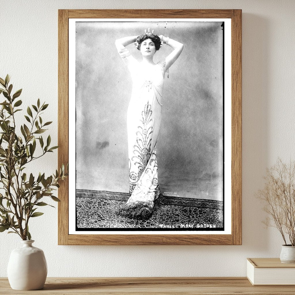 1907 Theatrical Portrait of Soprano as Thais