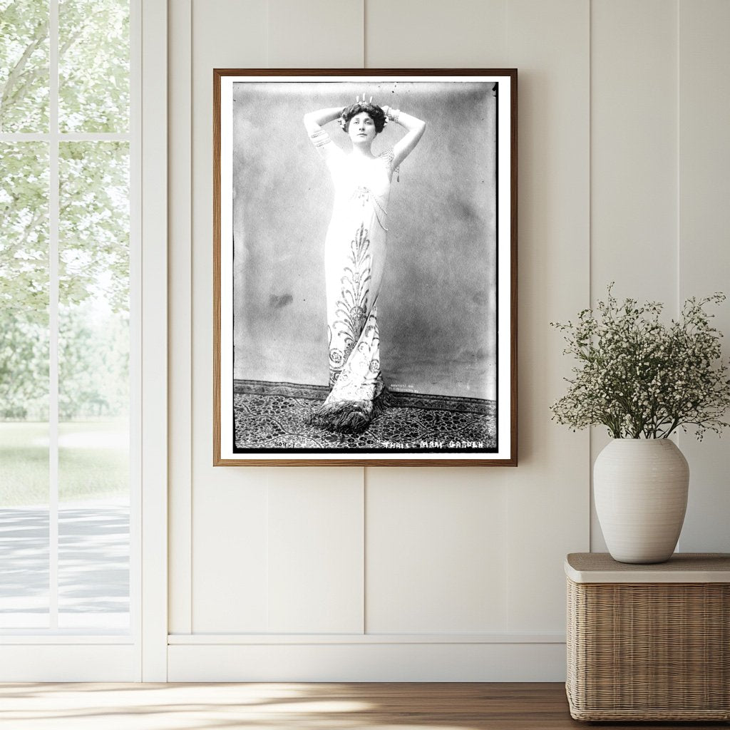 1907 Theatrical Portrait of Soprano as Thais