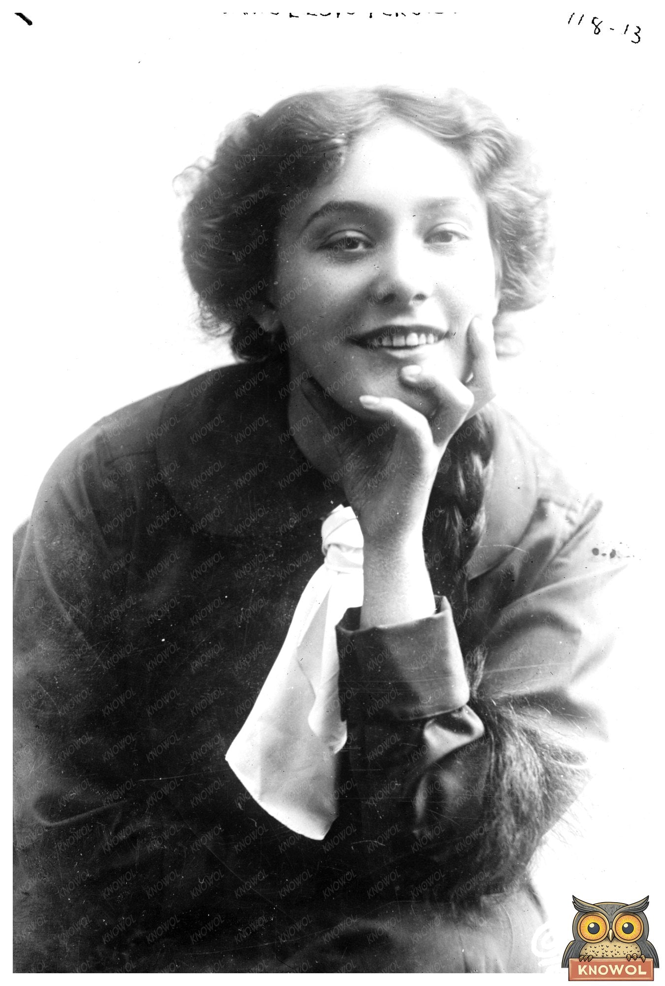 Elegance on Stage: Early 20th Century Actress Elsie Ferguson