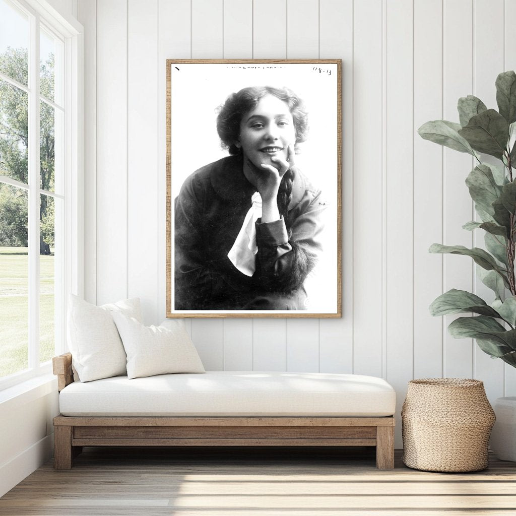 Elegance on Stage: Early 20th Century Actress Elsie Ferguson