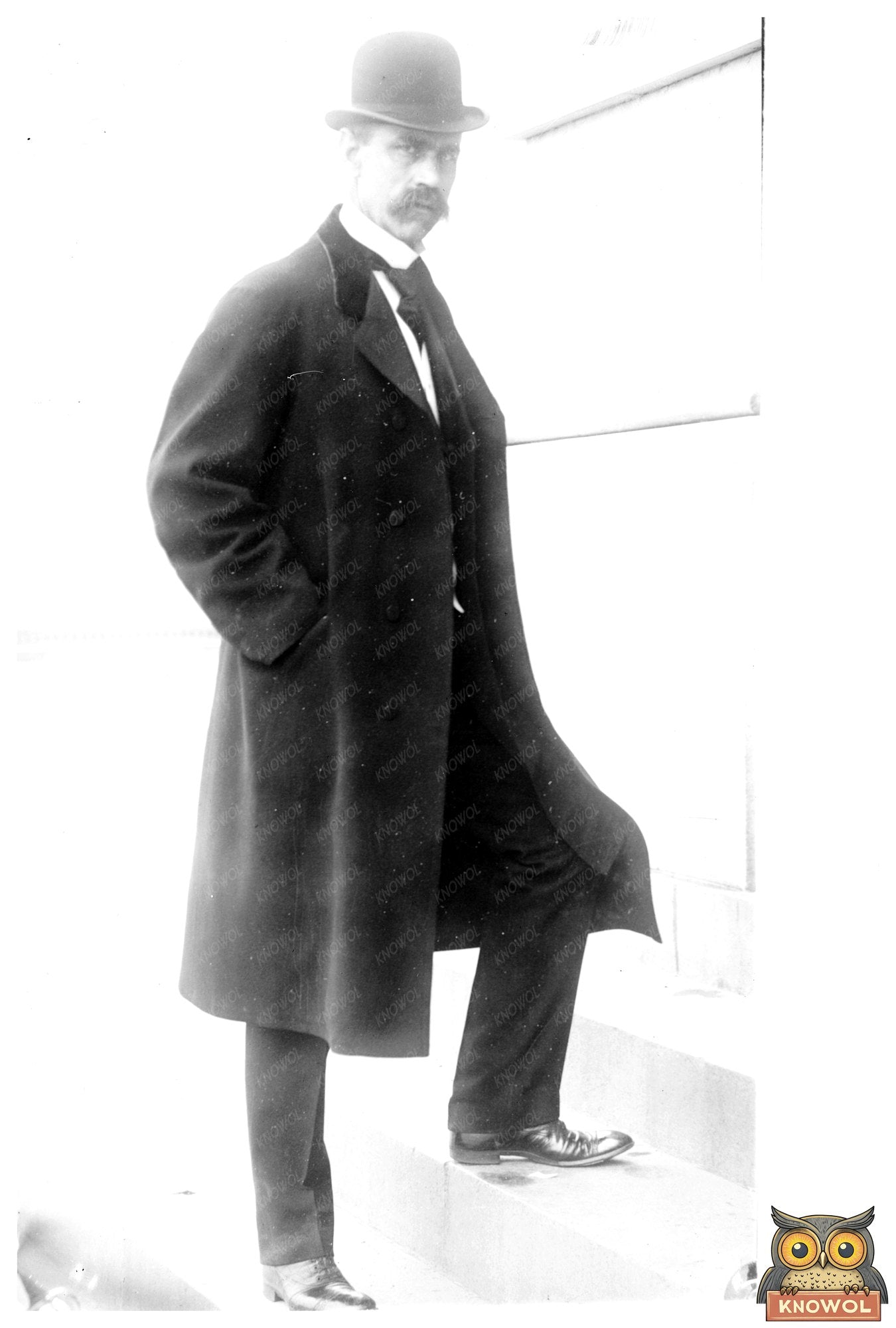 Reid Smoot: Early 20th Century Republican Senator Portrait