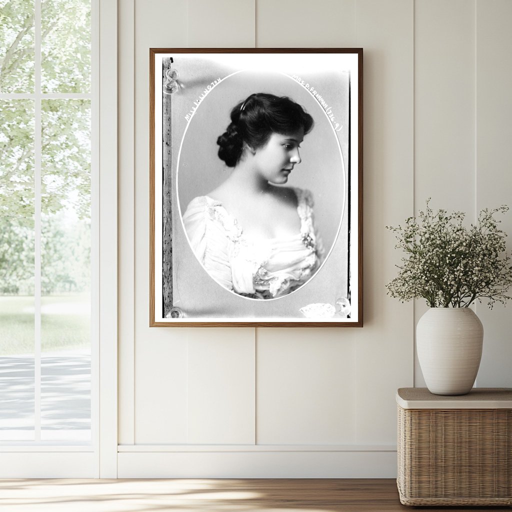 1909 Portrait of Miss Illington, Theatrical Star