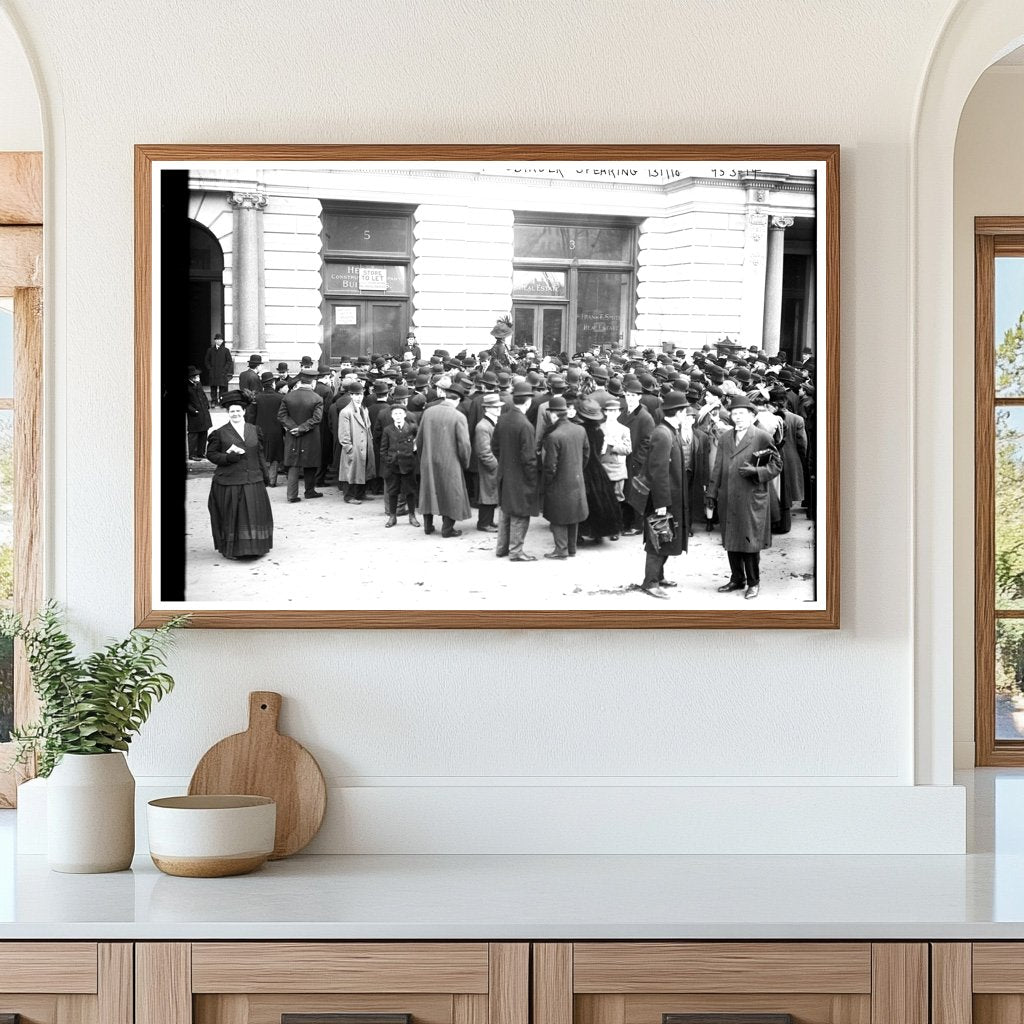 Historic Street Speech: Inspiring Crowd in NYC, 1910