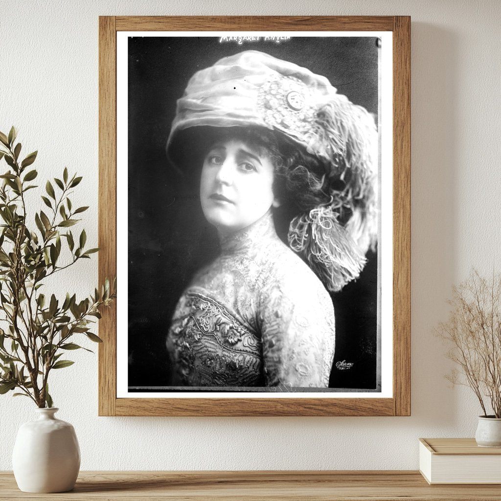 Captivating Portrait of Early 20th-Century Actress