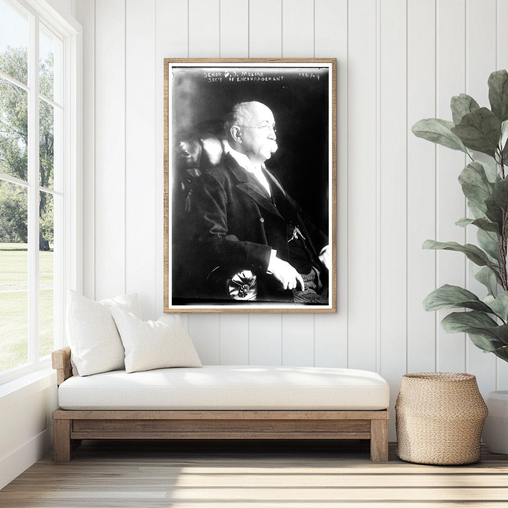 Señor O. Molina: A Portrait of 1910s Leadership