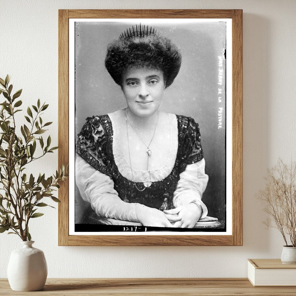 Elegant Early 20th Century Portrait of Mrs. de la Pasture