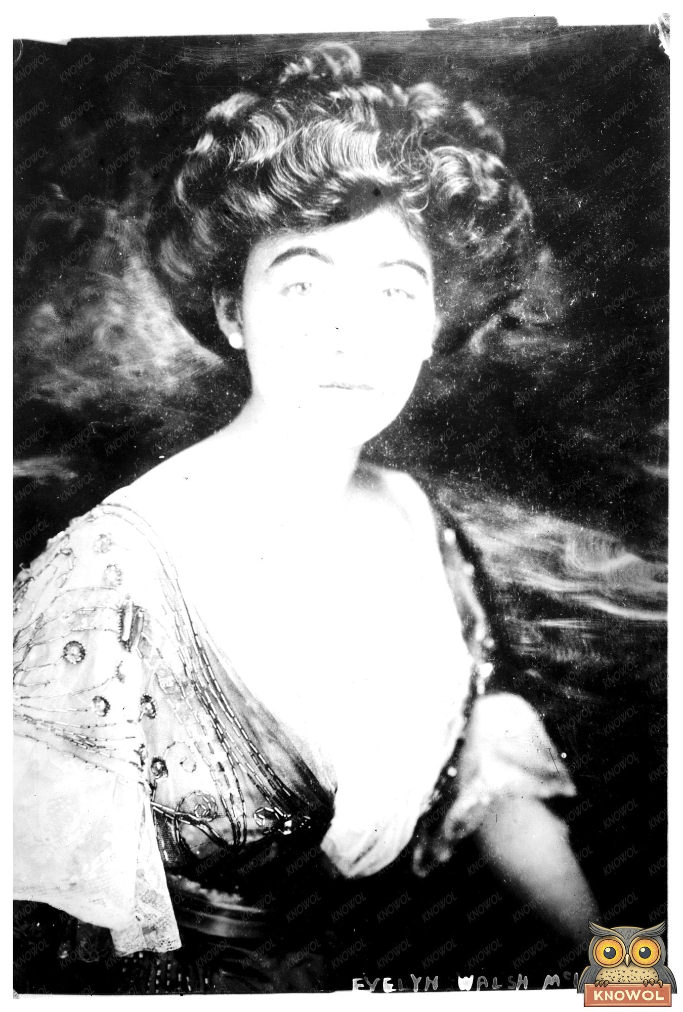 Elegant Heiress Evelyn Walsh McLean in Glamorous Attire