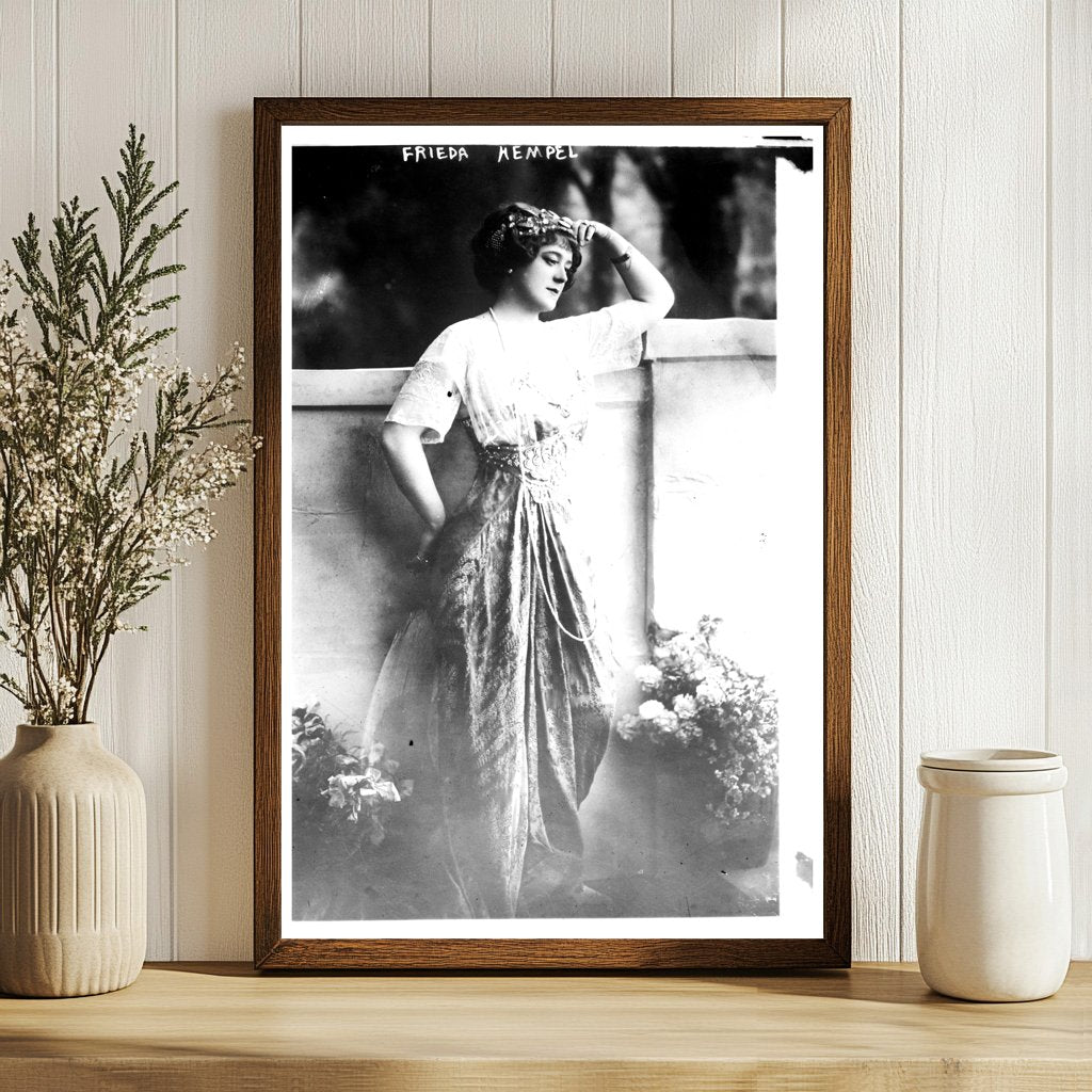 Vaudeville Star Frieda Kempel in Performance