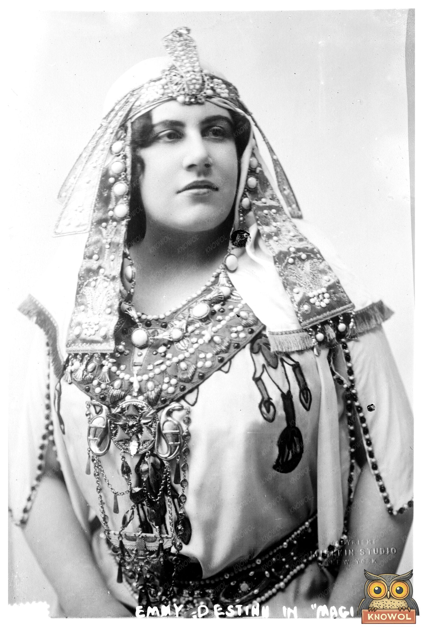 Emmy Destinn in Mesmerizing Magic Flute Performance