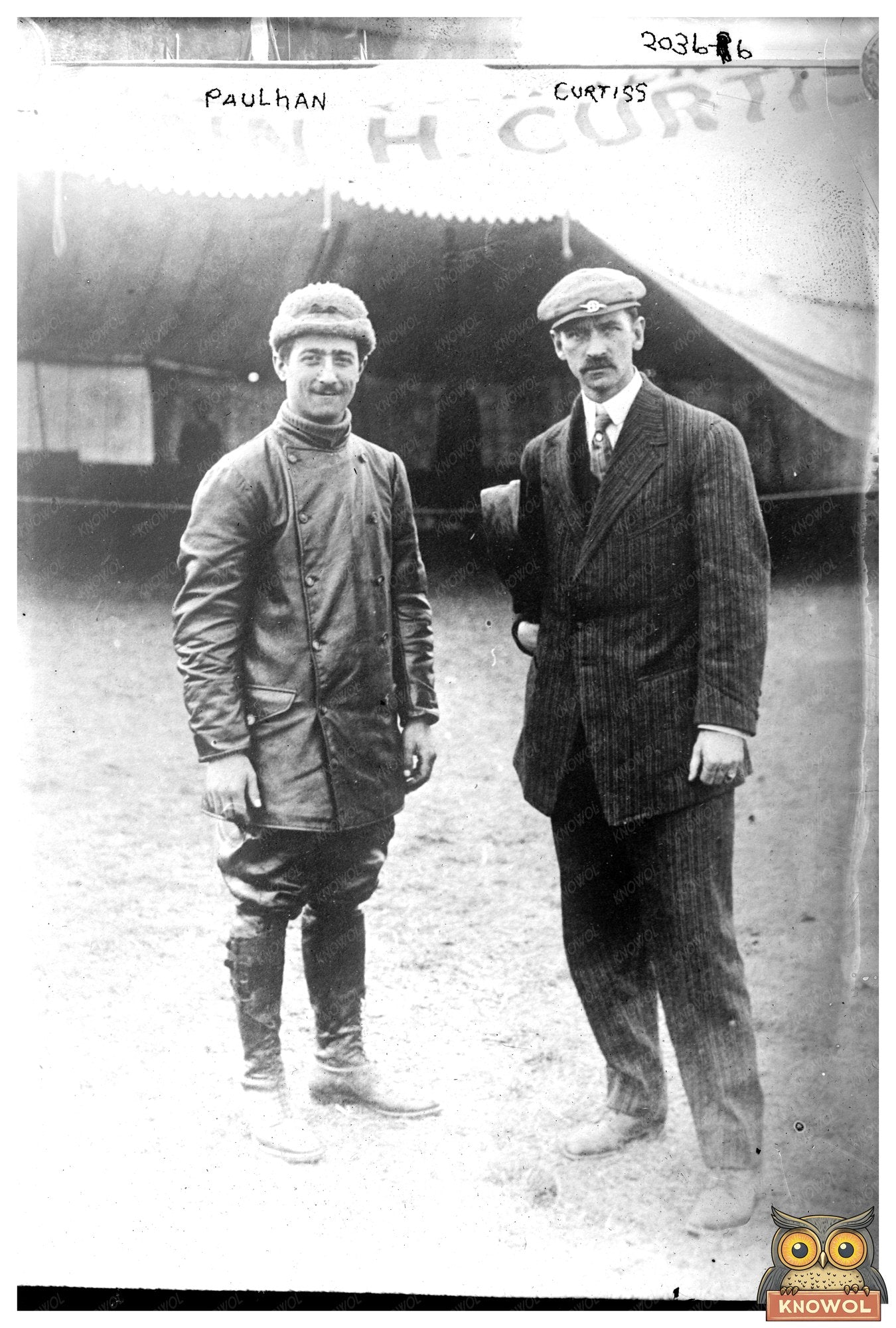 Early Aviation Pioneers: Curtiss & Paulhan In Flight