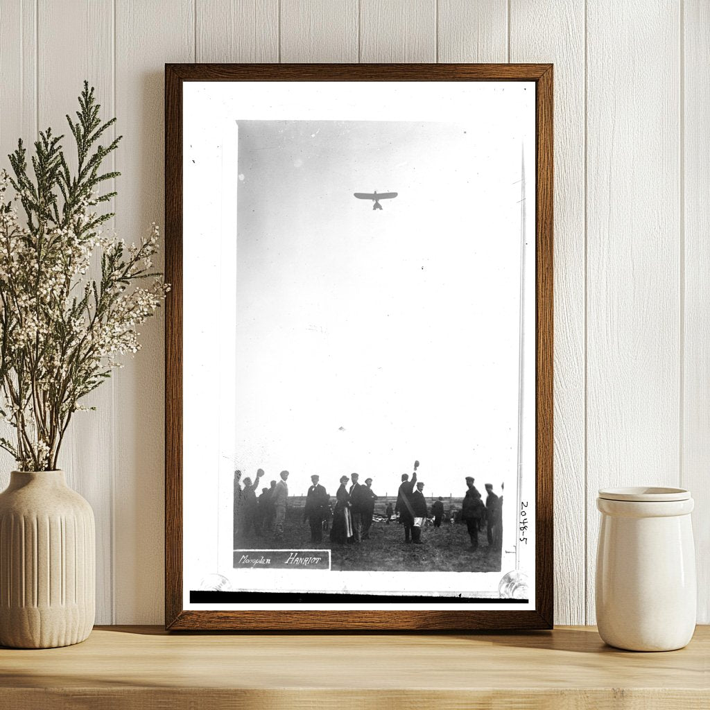 Vintage Hanriot Monoplane: Early 20th Century Aviation