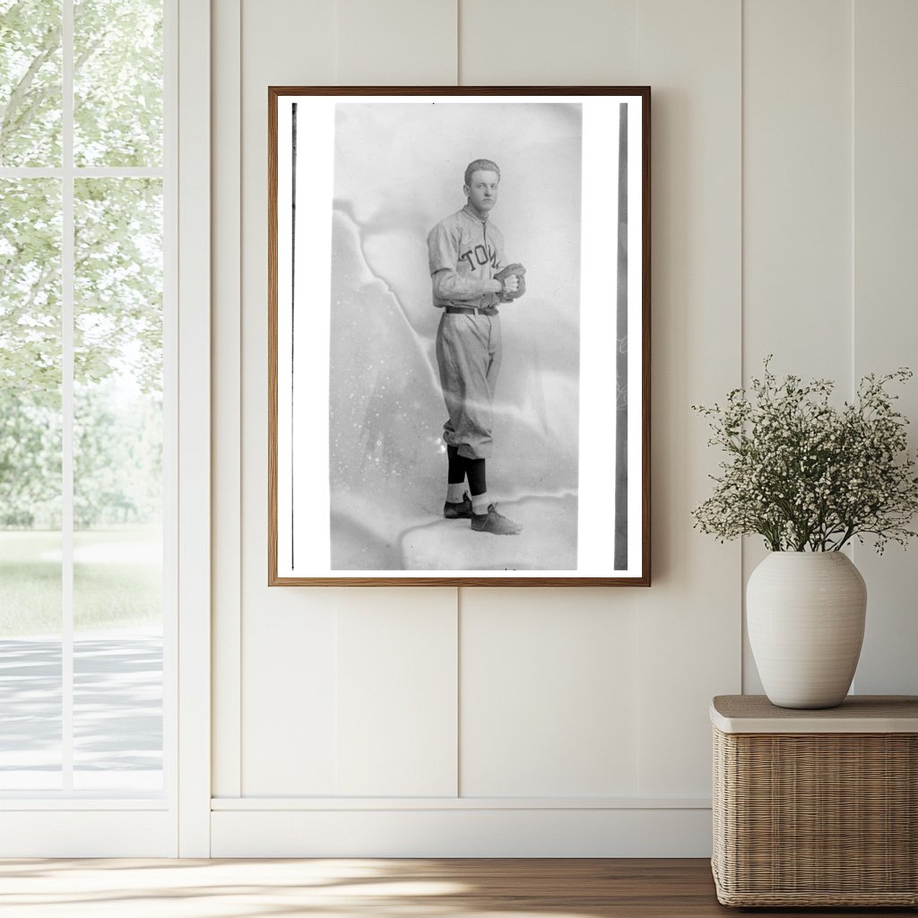 1912 Vintage Portrait of Pitcher Roger E. Salmon