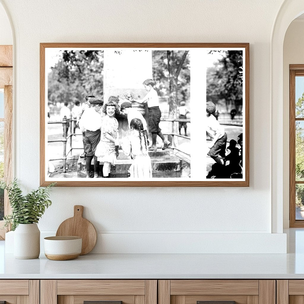 Vibrant New York Street Life in Early Summer, 1910s