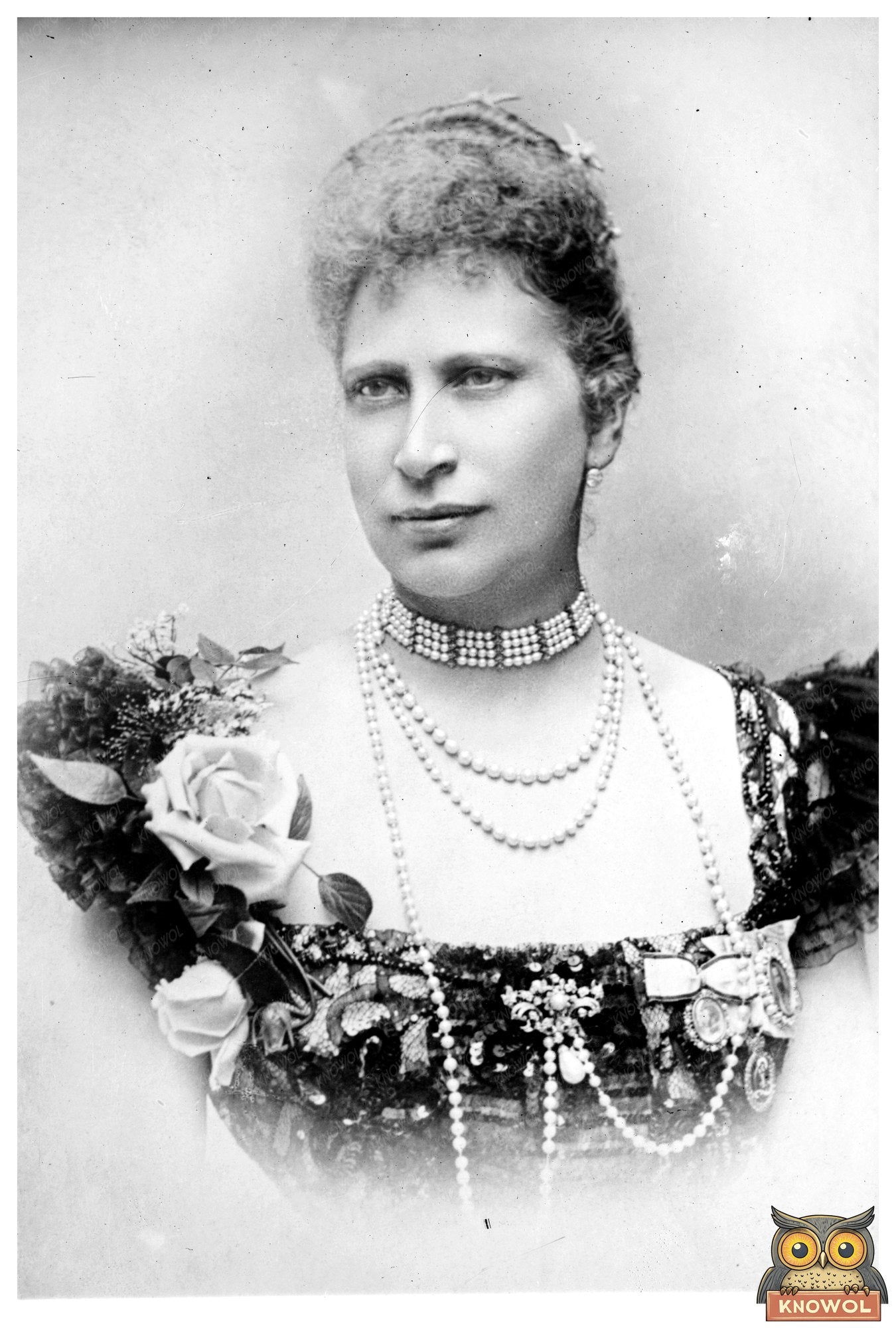 Graceful Portrait of Queen Louise, Denmark 1910s