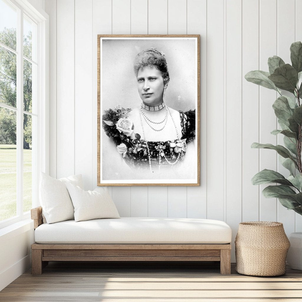 Graceful Portrait of Queen Louise, Denmark 1910s