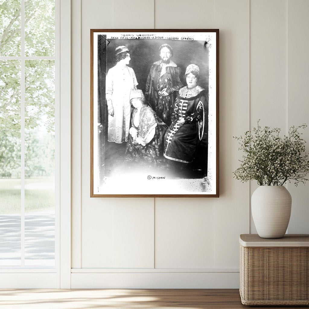 1913 Opera Ensemble in Boris Godounow Performance