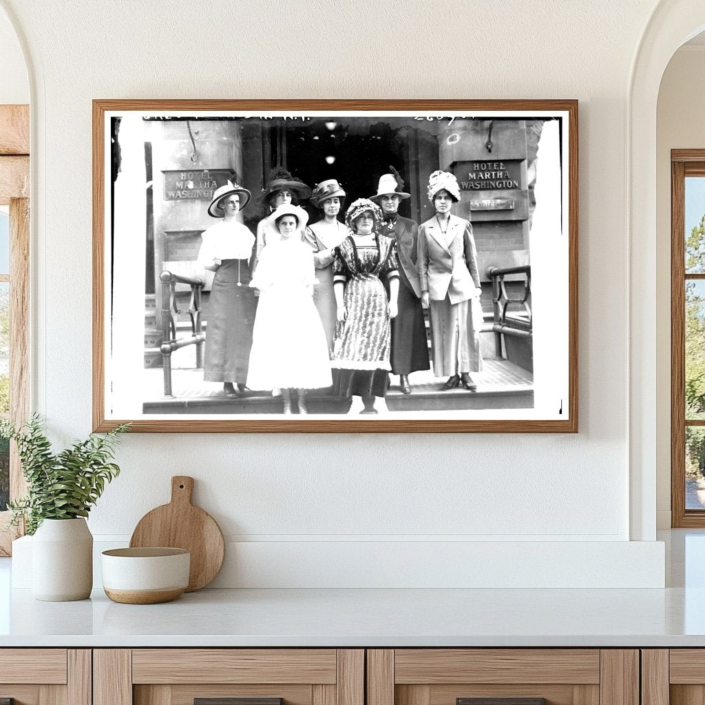 Oregon Girls: A 1912 Journey to New York City